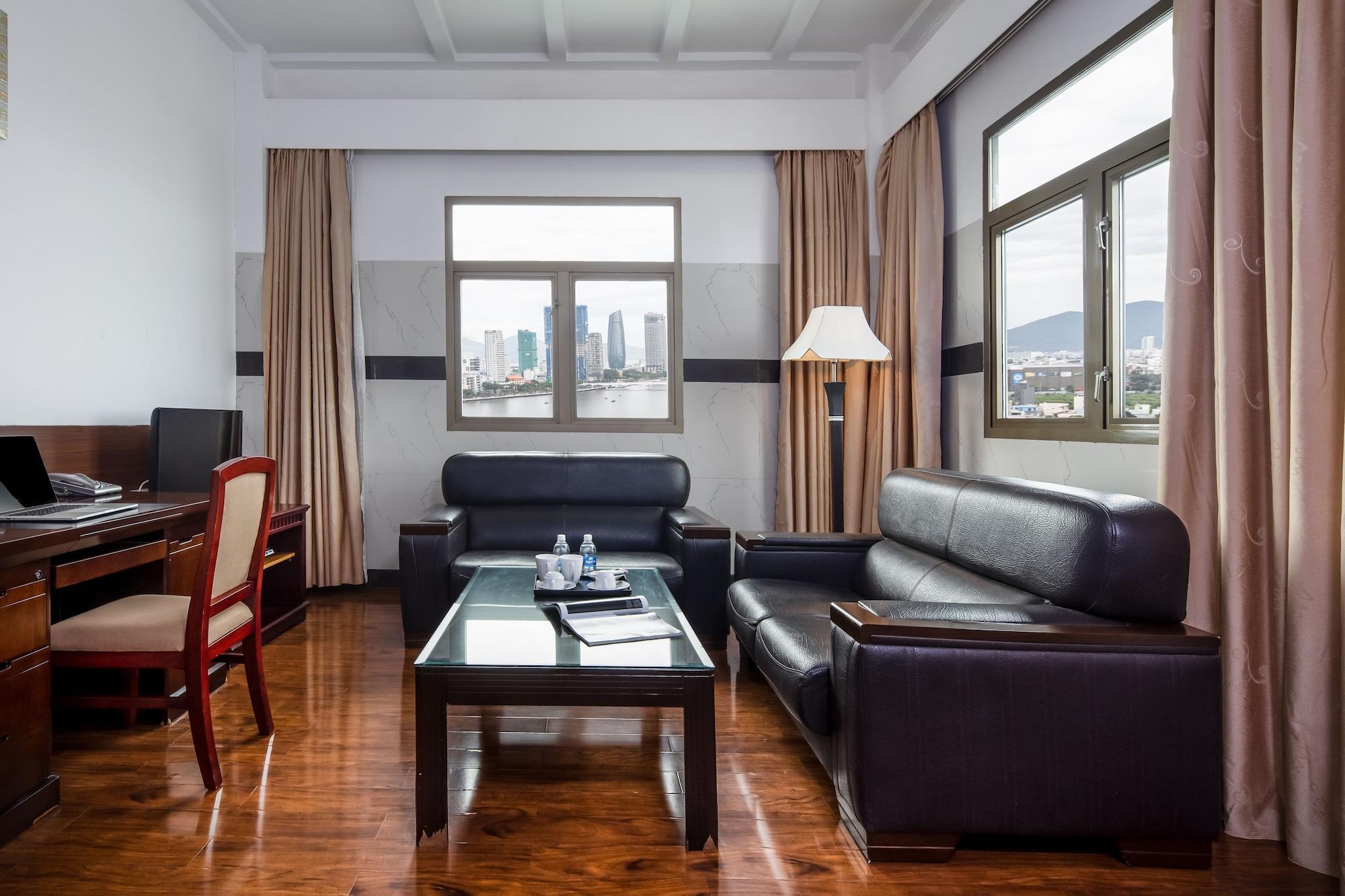 Da Nang Riverside Hotel Екстер'єр фото